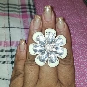 Statement Ring- White and Bling Flower